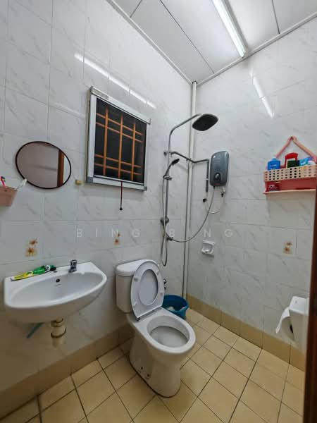 Rumah Teres 2 Tingkat untuk Dijual di Setia Impian (Setia Alam) - Bing Bing - Bathroom - PropertyGuru.com.my