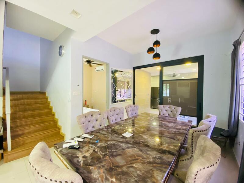 2-storey Terraced House for Sale in Cyberjaya (Selangor) - Hassan Basri Suhaimi - Dining Room - PropertyGuru.com.my