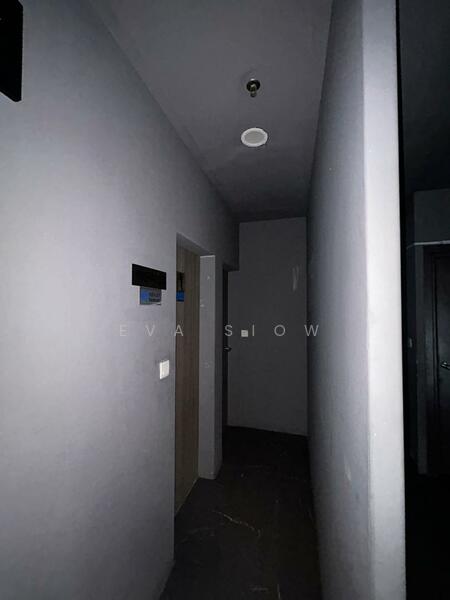 Shop for Rent in Johor Bahru (Johor) - Eva Siow - Corridor - PropertyGuru.com.my
