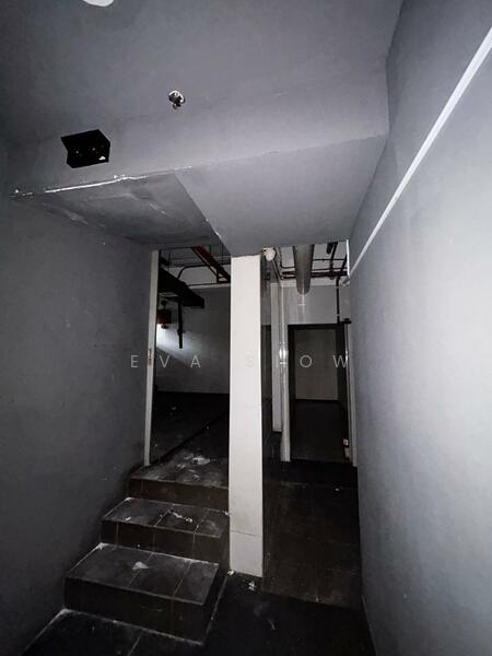 Shop for Rent in Johor Bahru (Johor) - Eva Siow - Corridor - PropertyGuru.com.my