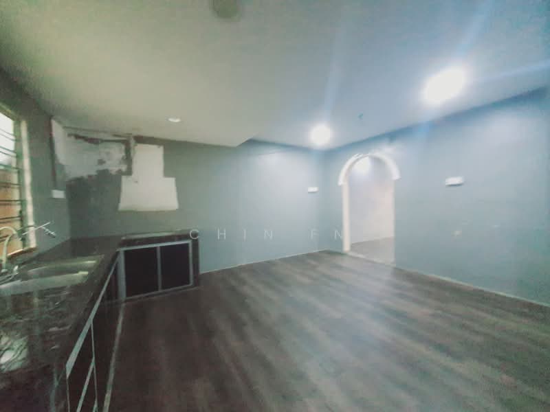1-storey Terraced House for Sale in Taman Ayer Molek (Ayer Molek) - CHIN FN - Kitchen - PropertyGuru.com.my