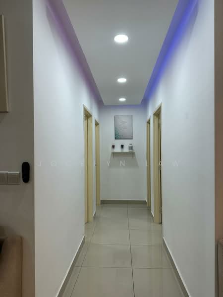 Service Residence for Rent at Meridin Bayvue @ Sierra Perdana - Jocelyn Law - Corridor - PropertyGuru.com.my