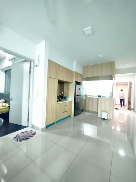 Kediaman Servis untuk Dijual di The Leafz @ Dedaun - Yenn Chong - Kitchen - PropertyGuru.com.my
