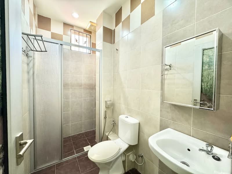Rumah Teres 2.5 Tingkat untuk Dijual di Taman Mesra Permai (Butterworth) - Amber Koay - Bathroom - PropertyGuru.com.my