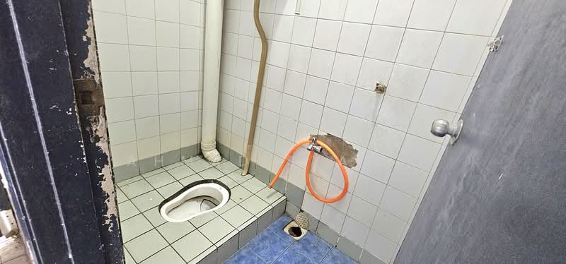 2-storey Terraced House for Sale in Bandar Armada Putra (Klang) - Ahmad Syafiq - Bathroom - PropertyGuru.com.my