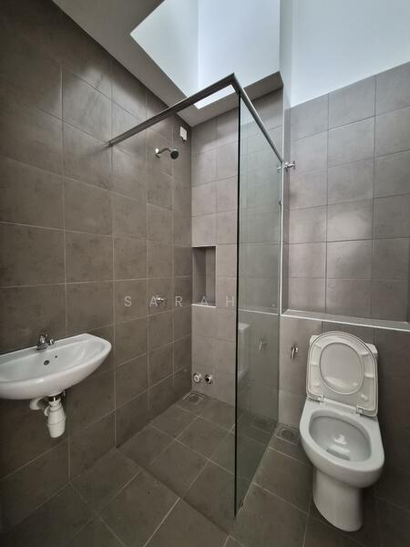 2-storey Terraced House for Sale in Setia Safiro (Cyberjaya) - Sarah . - Bathroom - PropertyGuru.com.my