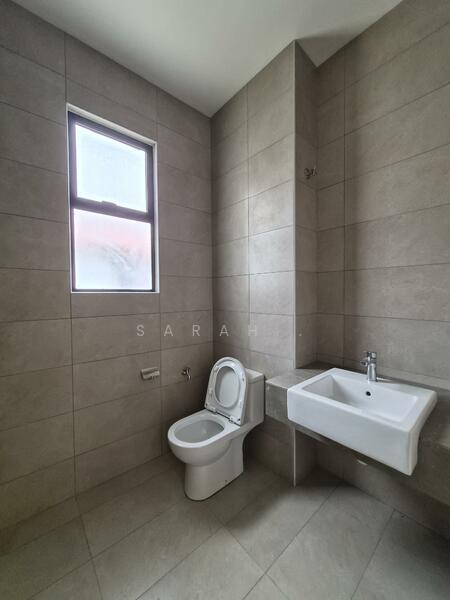 2-storey Terraced House for Sale in Setia Safiro (Cyberjaya) - Sarah . - Bathroom - PropertyGuru.com.my
