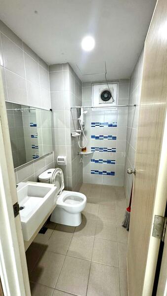 Condominium for Rent at i-Santorini - Gan Chun Kai - Bathroom - PropertyGuru.com.my