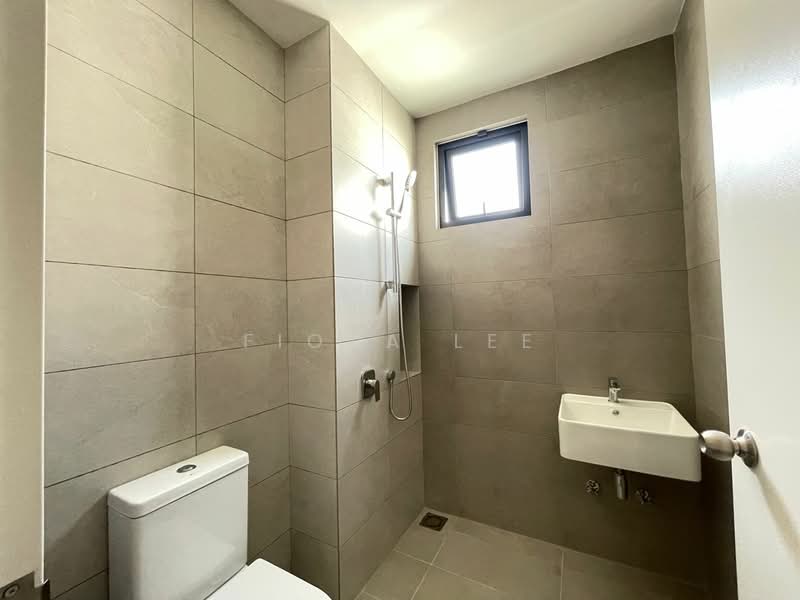 Cluster House for Sale in Telok Panglima Garang (Selangor) - Fiona Lee - Bathroom - PropertyGuru.com.my