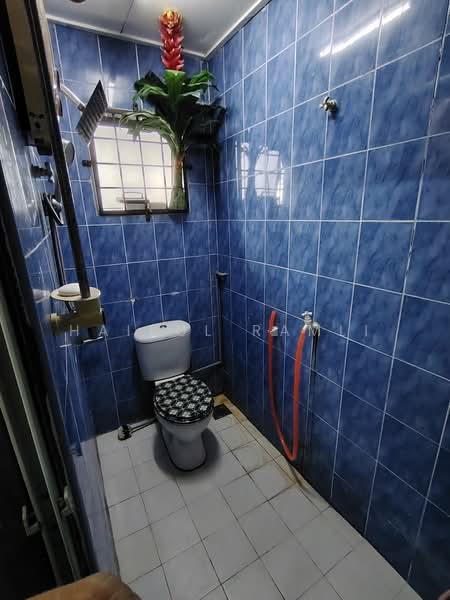 Rumah Teres 2 Tingkat untuk Dijual di Batu Caves (Selangor) - Hairul Ramli - Bathroom - PropertyGuru.com.my