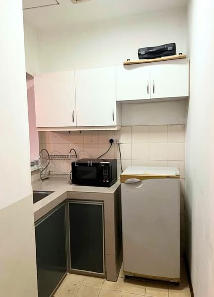 Servis Apartment untuk Dijual di Mayfair - Eugene Wong - Kitchen - PropertyGuru.com.my