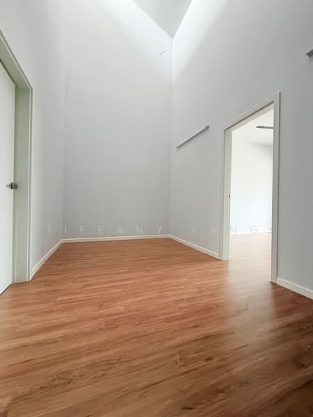 Rumah Teres untuk Dijual di Tamansari (Rawang) - Tiffany Yang - Upstair Living - PropertyGuru.com.my