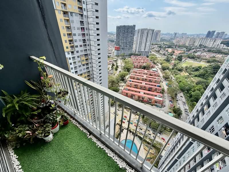 Condominium for Sale at The Holmes 1 - Fatin Ismail - Balcony - PropertyGuru.com.my