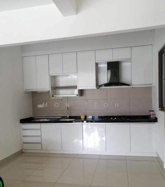 Condominium for Rent at Skycube - Mon Teoh - Kitchen - PropertyGuru.com.my