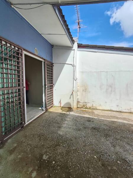 1-storey Terraced House for Sale in Kuching (Sarawak) - KC Jee - Exterior - PropertyGuru.com.my