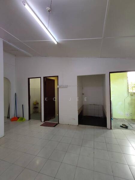 1-storey Terraced House for Sale in Kuching (Sarawak) - KC Jee - PropertyGuru.com.my