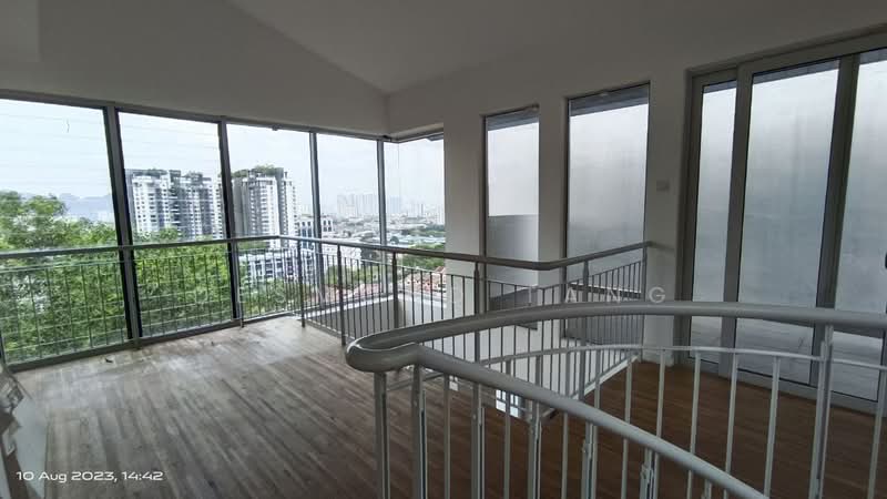 4-storey Terraced House for Sale in Selayang (Selangor) - Desmond Tang - Balcony - PropertyGuru.com.my
