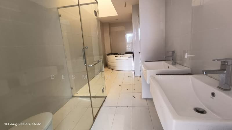 4-storey Terraced House for Sale in Selayang (Selangor) - Desmond Tang - Bathroom - PropertyGuru.com.my
