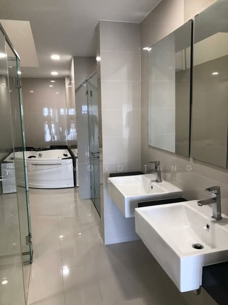 4-storey Terraced House for Sale in Selayang (Selangor) - Desmond Tang - Bathroom - PropertyGuru.com.my