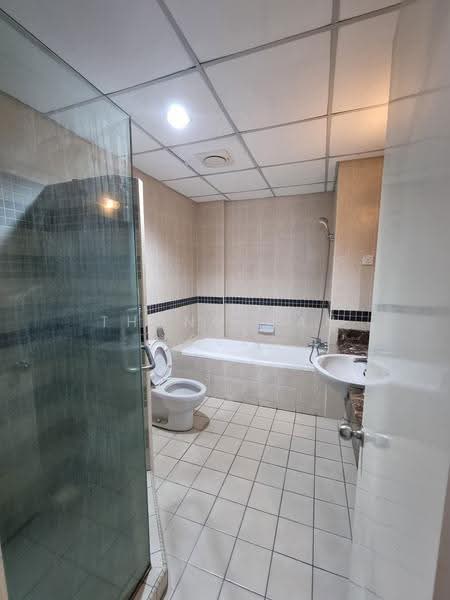 Pangsapuri untuk Dijual di Seri Bukit Ceylon - Thong Wan See - Bathroom - PropertyGuru.com.my