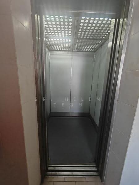 Shop / Office untuk Dijual di George Town (Penang) - Sr. Helen Teoh - Interior - PropertyGuru.com.my