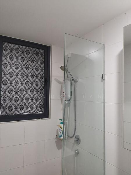 Service Residence for Sale at V@SUMMERPLACE - Sandra Tan - Bathroom - PropertyGuru.com.my