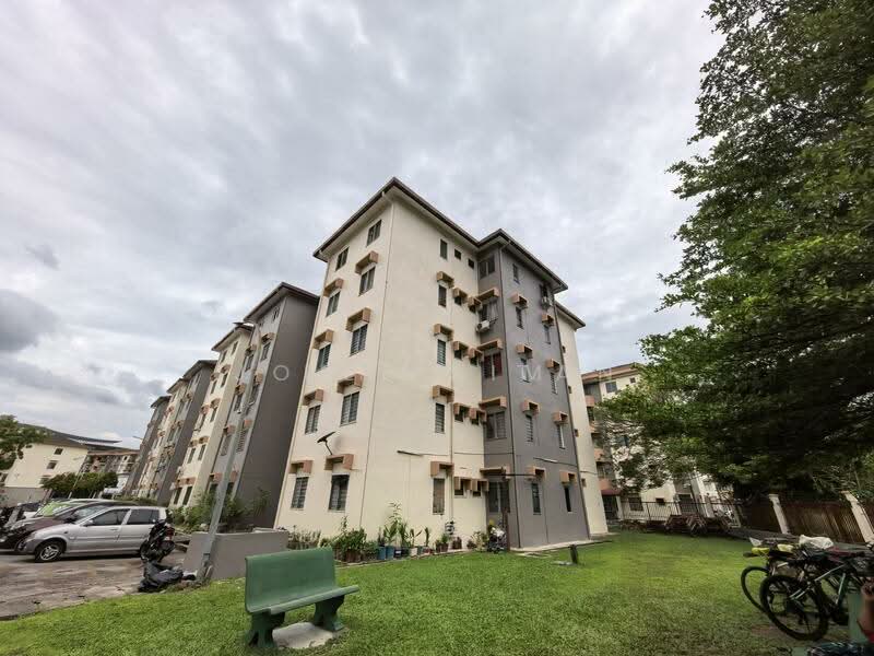 Pangsapuri untuk Dijual di Subang Perdana Goodyear Court 5 - Bee Kim - PropertyGuru.com.my