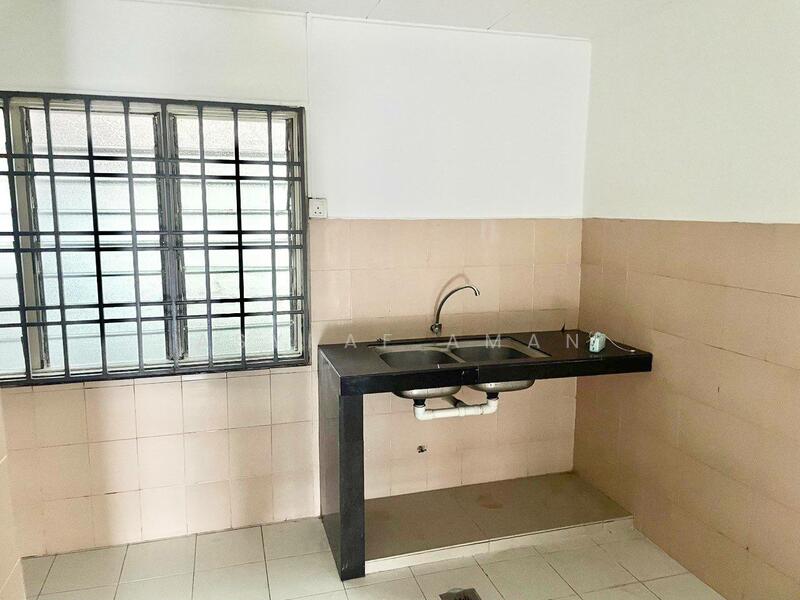 2-storey Terraced House for Sale in Taman Tasik Puchong (Puchong) - Asyraf Aman - Kitchen - PropertyGuru.com.my