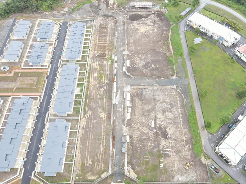 1-storey Terraced House for Sale in Taman Landeh (Kuching) - Leslie Loi - Exterior - PropertyGuru.com.my