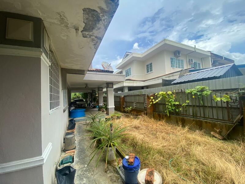 Semi-Detached House for Sale in Kuching (Sarawak) - KC Jee - Exterior - PropertyGuru.com.my