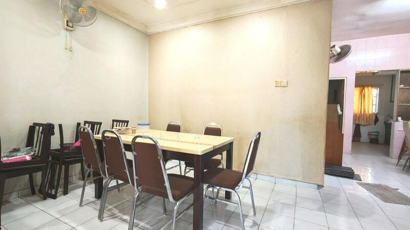 2-storey Terraced House for Sale in Ipoh (Perak) - Stella Teoh - Dining Room - PropertyGuru.com.my