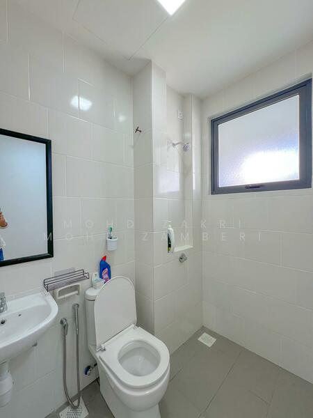 Serimba Terrace @ Bandar Bukit Mahkota untuk Untuk Dijual - RM 750,000, Mac 2026 - Bathroom - PropertyGuru.com.my
