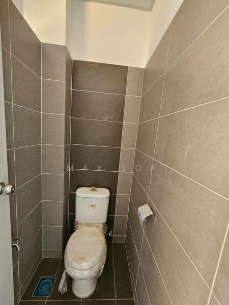 Terrace Factory for Rent in Taman Lagenda Putra (Kulai) - Max Loh - Bathroom - PropertyGuru.com.my