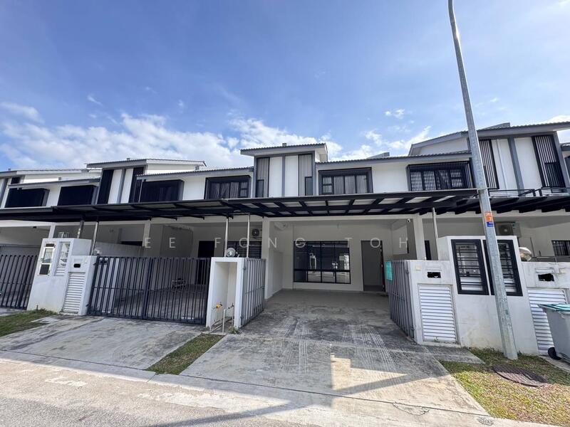 2-storey Terraced House for Sale in Austin Crest (Johor Bahru) - Ee Fong Toh - Exterior - PropertyGuru.com.my