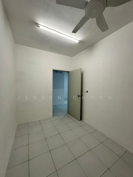 Condominium for Rent at Residensi Sateria - Jensen Chong - Interior - PropertyGuru.com.my