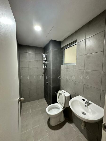 Condominium for Rent at Residensi Sateria - Jensen Chong - Bathroom - PropertyGuru.com.my