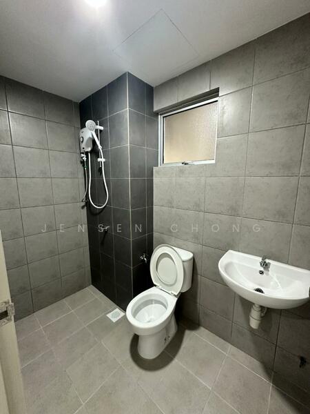 Condominium for Rent at Residensi Sateria - Jensen Chong - Bathroom - PropertyGuru.com.my