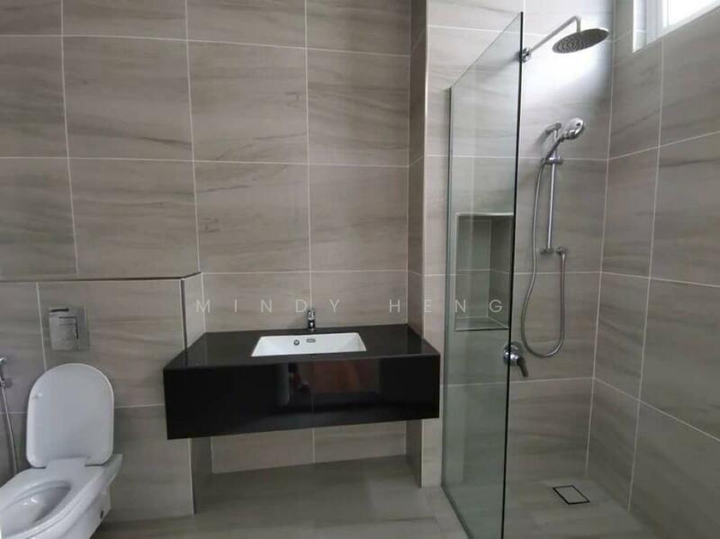 Cluster House for Sale in Taman Ekoflora (Johor Bahru) - Mindy Heng - Bathroom - PropertyGuru.com.my