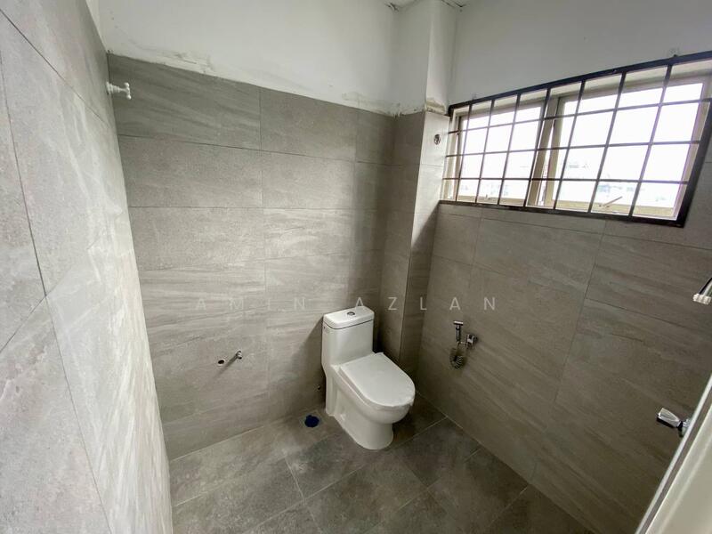 2-storey Terraced House for Sale in Sungai Buloh (Selangor) - Amin Azlan - Bathroom - PropertyGuru.com.my