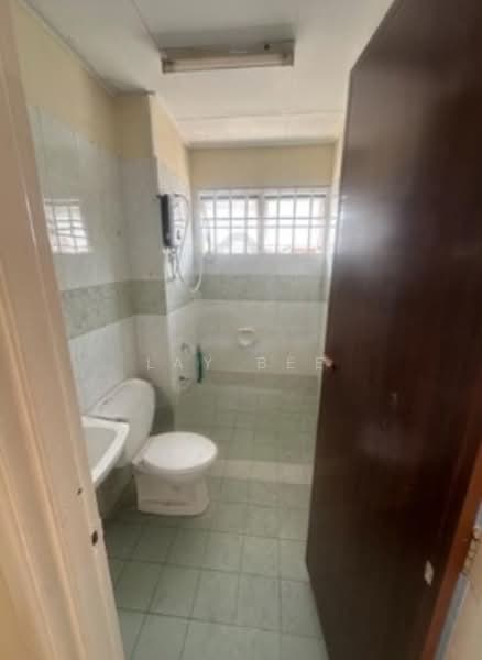 Terraced House for Rent in Bandar Botanic (Klang) - Lay Bee - Bathroom - PropertyGuru.com.my