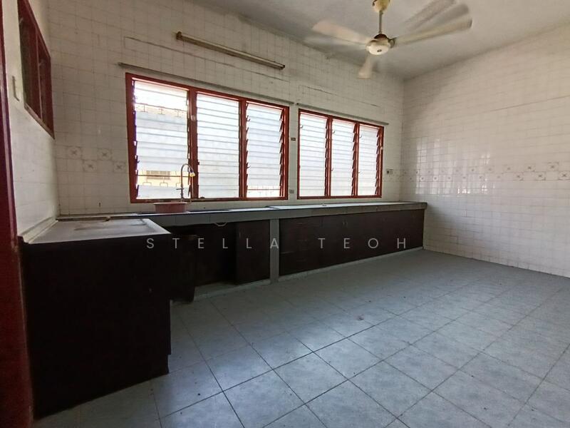2-storey Terraced House for Sale in Ipoh (Perak) - Stella Teoh - Kitchen - PropertyGuru.com.my