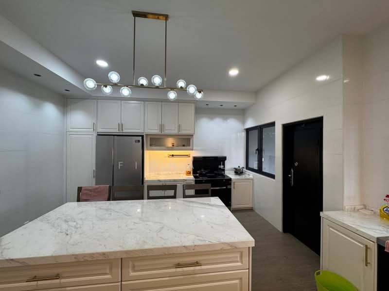 Semi-Detached House for Rent in Telok Panglima Garang (Selangor) - Fiona Lee - Kitchen - PropertyGuru.com.my