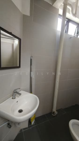 Flat for Sale at Taman Jubilee Phase 3 - Jessilynne . - Bathroom - PropertyGuru.com.my