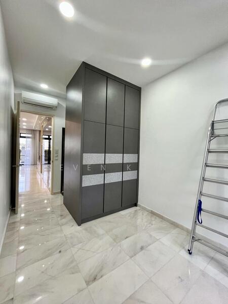 Terraced House for Sale in Johor Bahru (Johor) - Seven Kong - Corridor - PropertyGuru.com.my