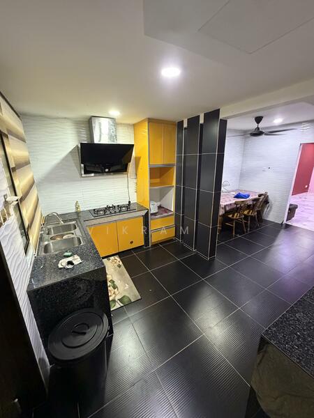 Bandar Country Homes untuk Untuk Dijual - RM 499,000, Apr 2026 - Kitchen - PropertyGuru.com.my