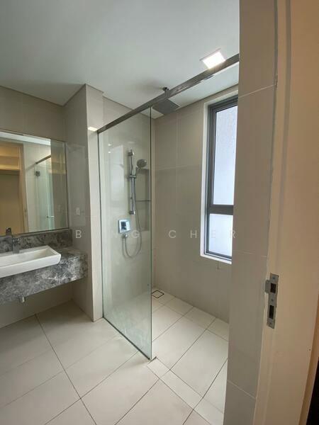 Kondominium untuk Dijual di The Westside Two - Bing Cher - Bathroom - PropertyGuru.com.my