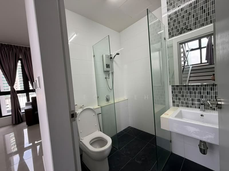 Service Residence for Rent at Residential Suites @ HighPark - Leon Teh - Bathroom - PropertyGuru.com.my