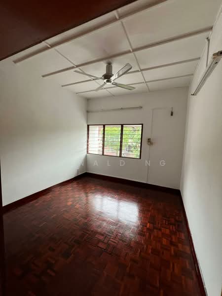 2 Storey Terrace Taman Pekaka Sungai Dua untuk Untuk Dijual - RM 1,050,000, Apr 2026 - Interior - PropertyGuru.com.my