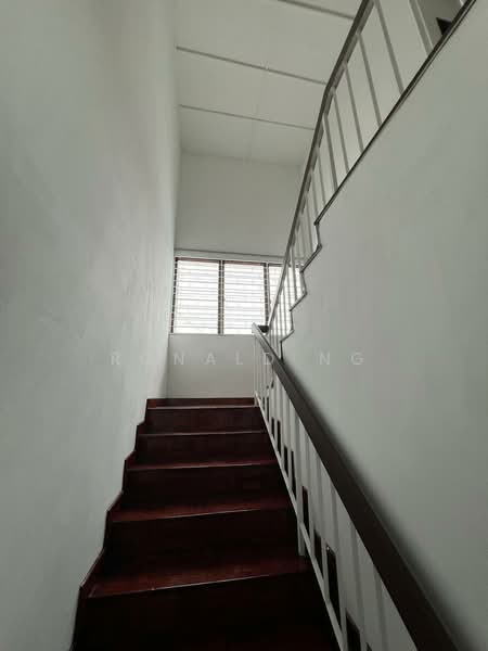 2 Storey Terrace Taman Pekaka Sungai Dua untuk Untuk Dijual - RM 1,050,000, Apr 2026 - Interior - PropertyGuru.com.my