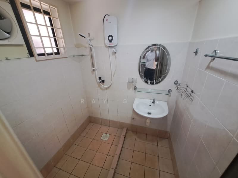 Apartment for Rent at Ixora - Ray Gan - Bathroom - PropertyGuru.com.my